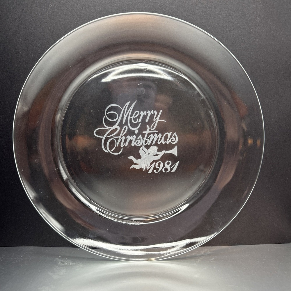 Vintage Americana Merry Christmas 1981 Angel Glass Plate Vtage Holiday Collector